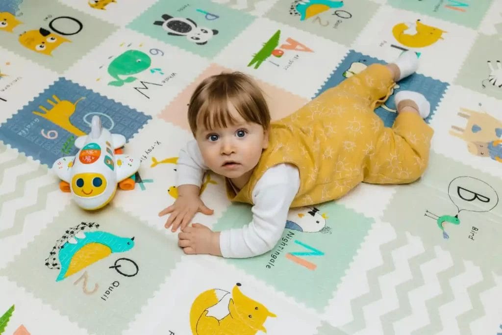 MENGETAHUI MANFAAT PLAYMAT UNTUK BAYI 