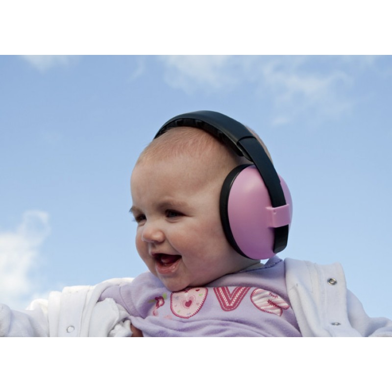MENGETAHUI MANFAAT EARMUFF UNTUK BAYI