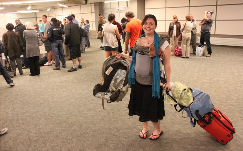 BARANG WAJIB DIBAWA SAAT TRAVELING BERSAMA ANAK 
