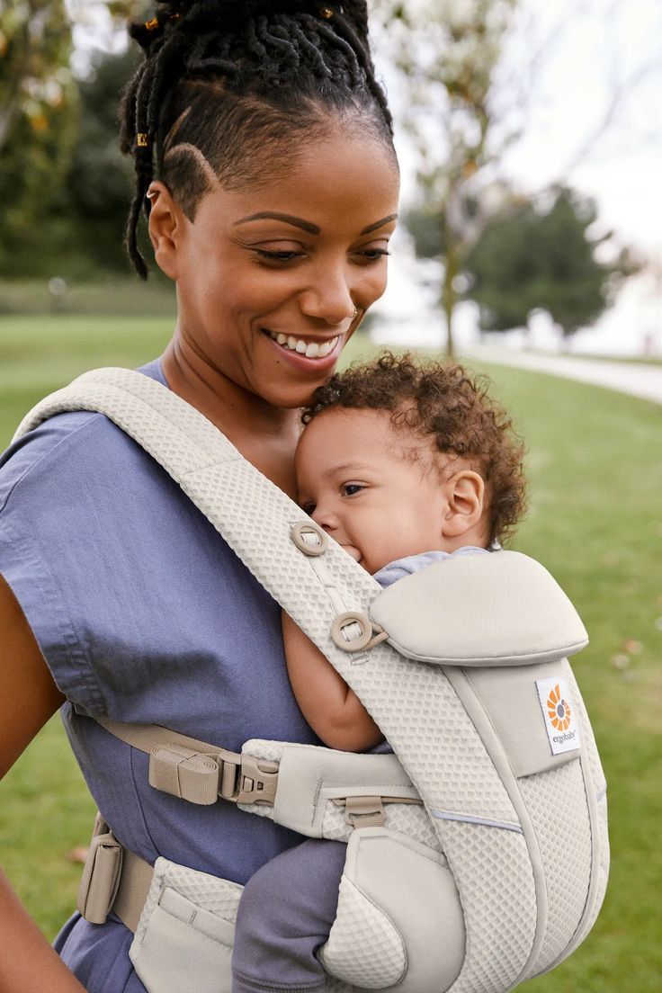 TIPS-TIPS MEMILIH BABY CARRIER YANG SESUAI UNTUK SIE KECIL 