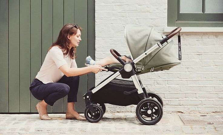 POSISI BAYI DI STROLLER YANG SESUAI DENGAN USIANYA