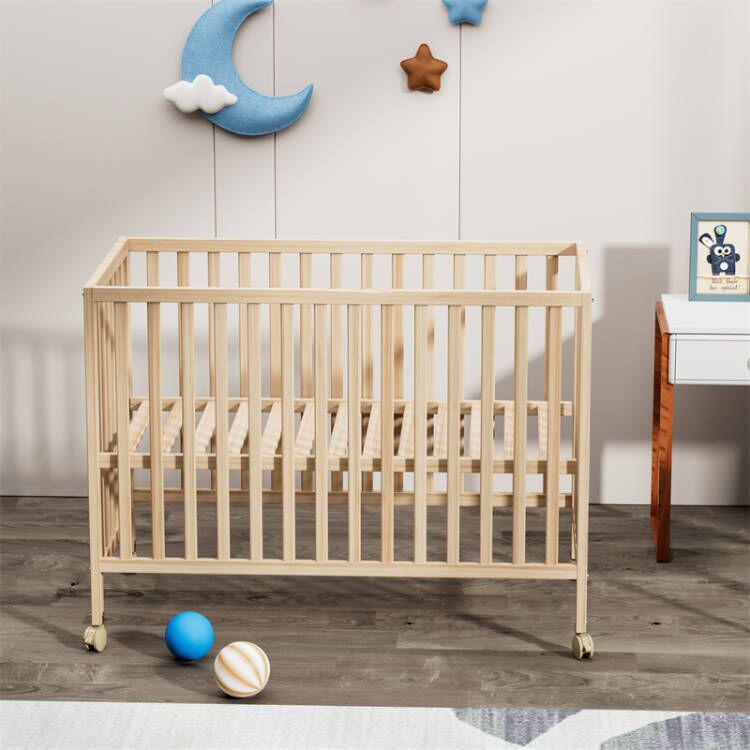 SEWA BOX BAYI KAYU VS PORTABLE FABRIC CRIB: MANA YANG COCOK UNTUK STAYCATION? DI HOTEL JOGJA 